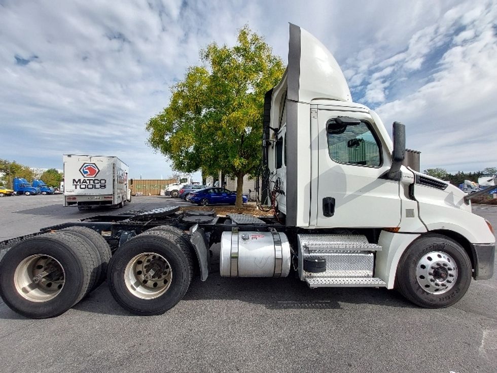 Day Cab Tractor-Heavy Duty Tractors-Freightliner-2020-T12664ST-Harrisburg-PA-467,878\n\t\tmiles-$ 44,000 - Image 8
