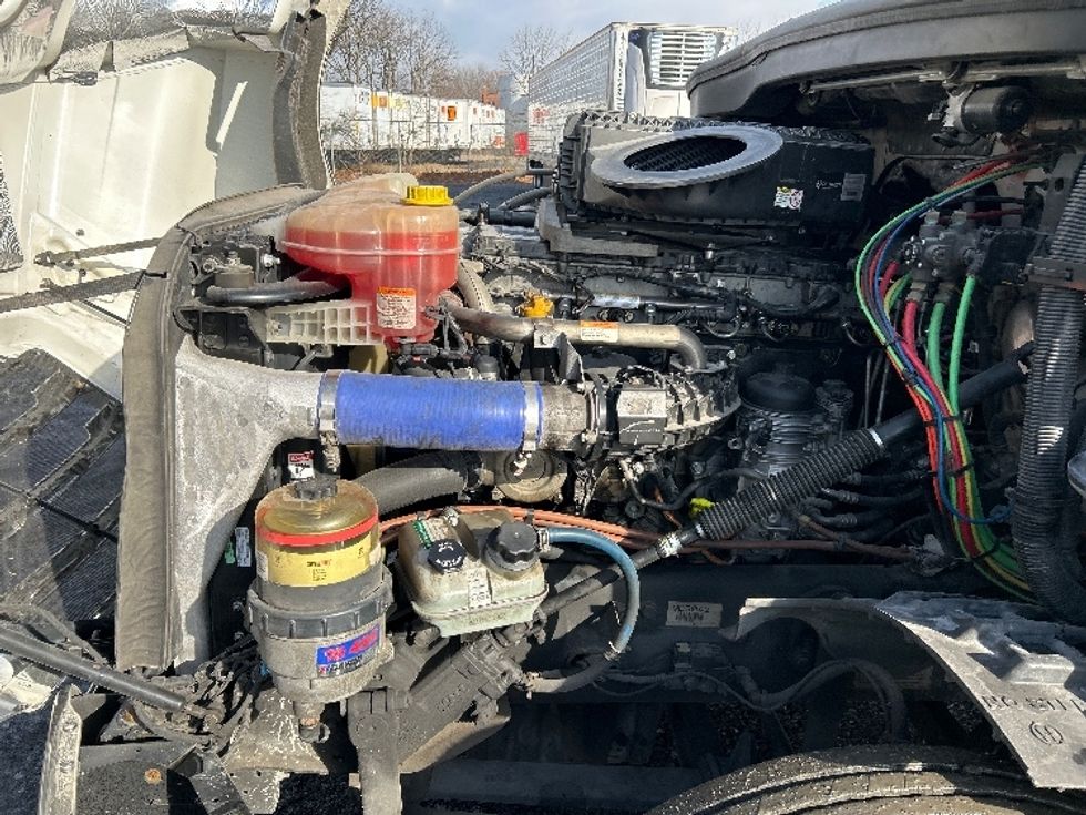 Day Cab Tractor-Heavy Duty Tractors-Freightliner-2020-T12664ST-Harrisburg-PA-483,242\n\t\tmiles-$ 34,750 - Image 16