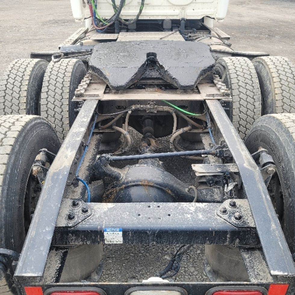 Day Cab Tractor-Heavy Duty Tractors-Freightliner-2020-T12664ST-Harrisburg-PA-526,806\n\t\tmiles-$ 45,000 - Image 6