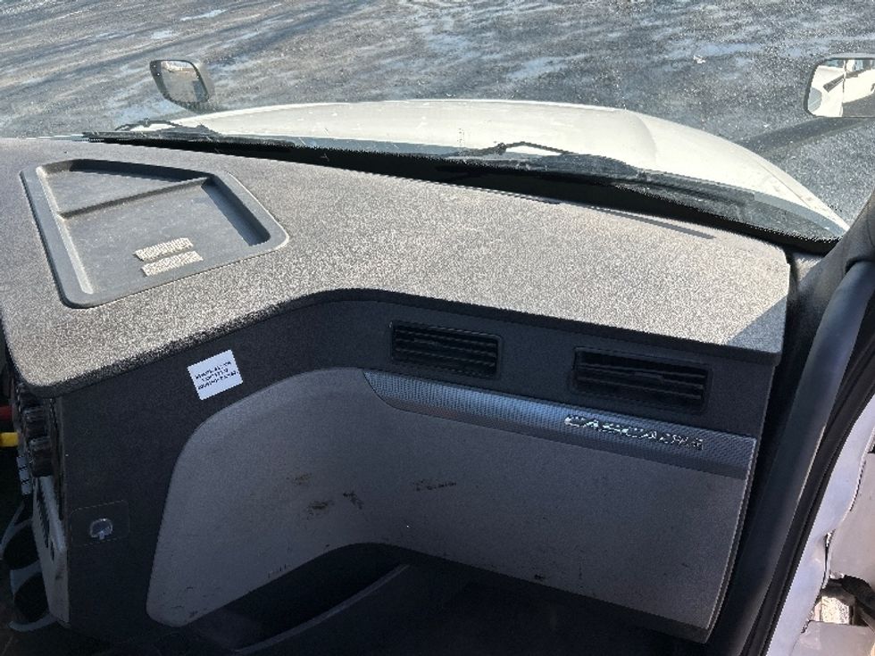 Day Cab Tractor-Heavy Duty Tractors-Freightliner-2020-T12664ST-Harrisburg-PA-545,338\n\t\tmiles-$ 43,750 - Image 13