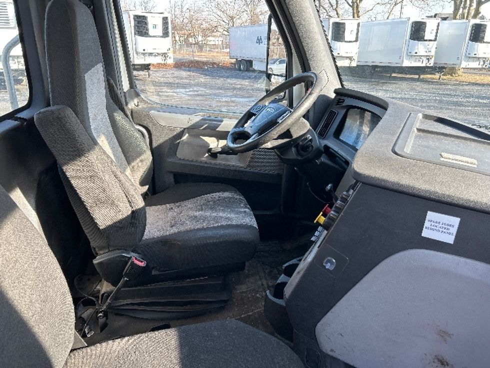 Day Cab Tractor-Heavy Duty Tractors-Freightliner-2020-T12664ST-Harrisburg-PA-545,338\n\t\tmiles-$ 43,750 - Image 14