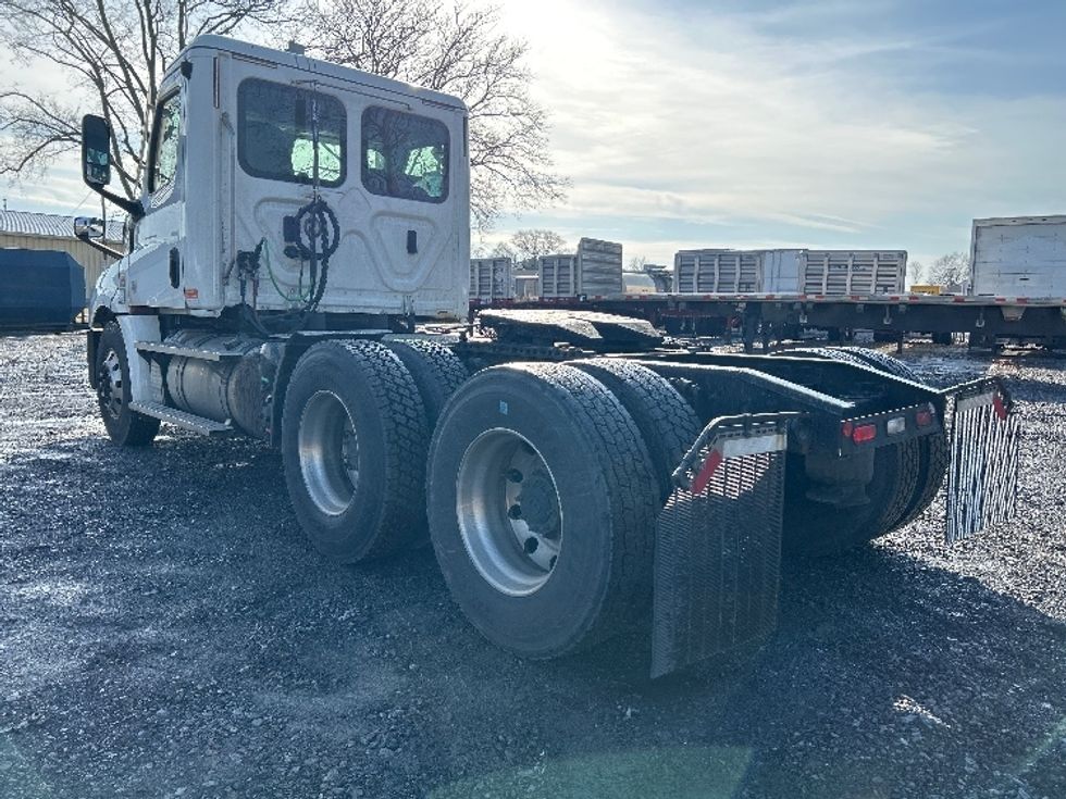 Day Cab Tractor-Heavy Duty Tractors-Freightliner-2020-T12664ST-Harrisburg-PA-545,338\n\t\tmiles-$ 43,750 - Image 5