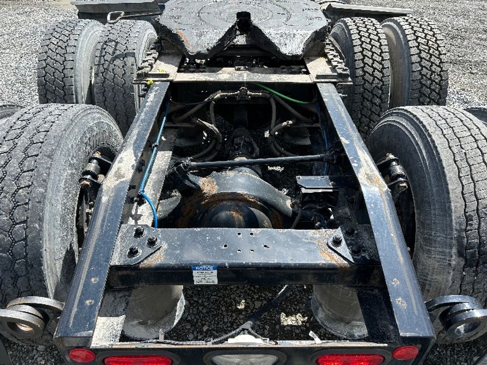 Day Cab Tractor-Heavy Duty Tractors-Freightliner-2020-T12664ST-Harrisburg-PA-597,591\n\t\tmiles-$ 36,250 - Image 6