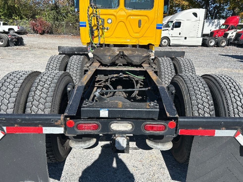 Day Cab Tractor-Heavy Duty Tractors-Freightliner-2020-T12664ST-Harrisburg-PA-599,250\n\t\tmiles-$ 30,750 - Image 6