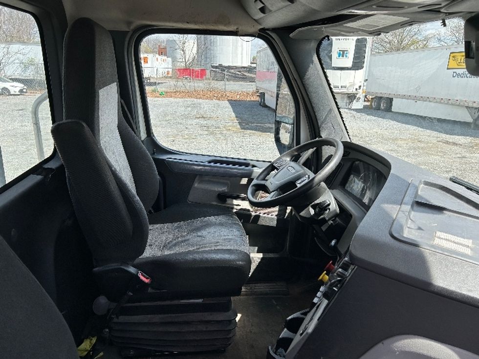 Day Cab Tractor-Heavy Duty Tractors-Freightliner-2020-T12664ST-Harrisburg-PA-627,561\n\t\tmiles-$ 27,750 - Image 14