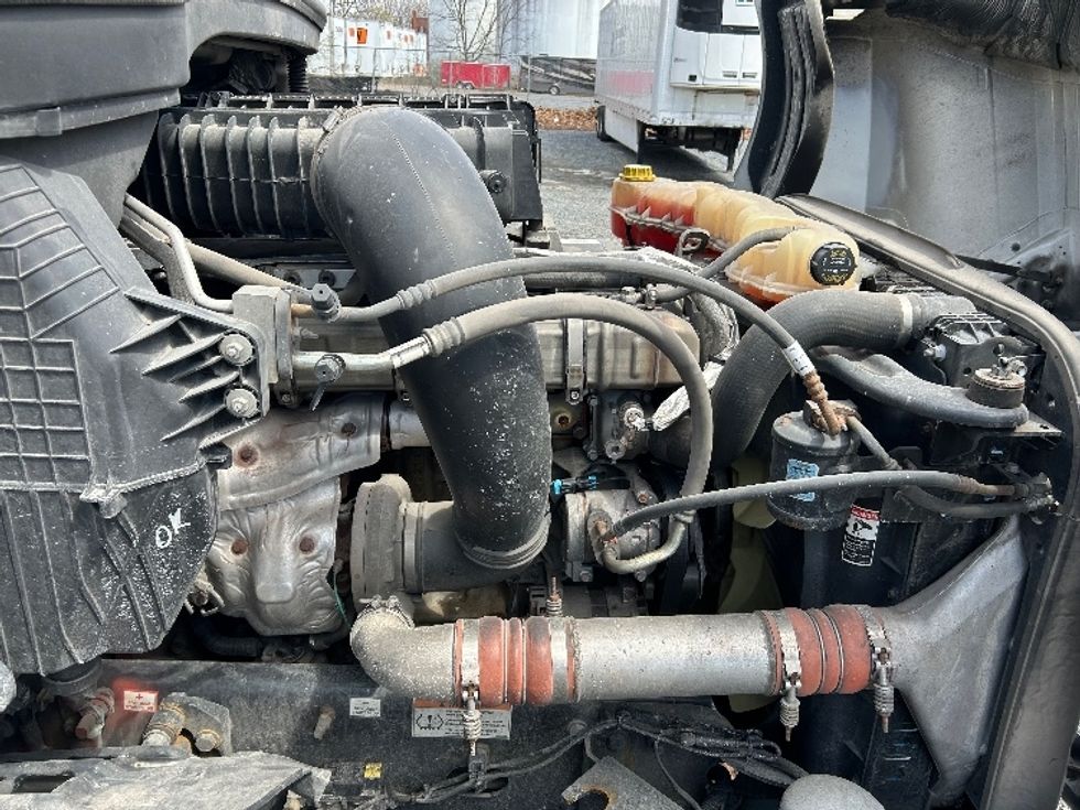 Day Cab Tractor-Heavy Duty Tractors-Freightliner-2020-T12664ST-Harrisburg-PA-627,561\n\t\tmiles-$ 27,750 - Image 16