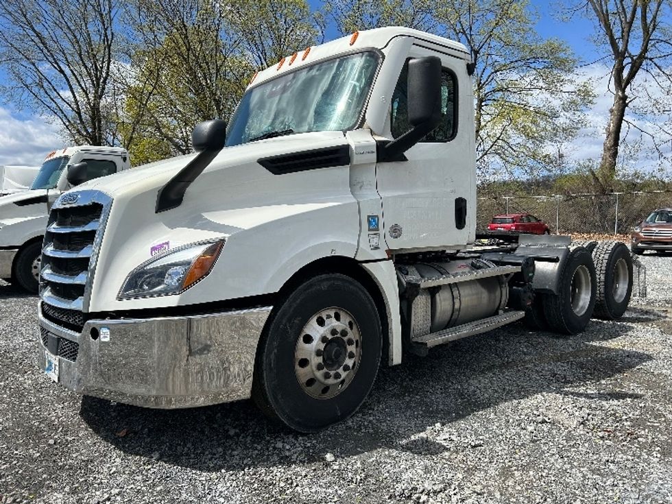 Day Cab Tractor-Heavy Duty Tractors-Freightliner-2020-T12664ST-Harrisburg-PA-627,561\n\t\tmiles-$ 27,750 - Image 3