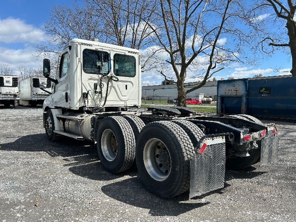 Day Cab Tractor-Heavy Duty Tractors-Freightliner-2020-T12664ST-Harrisburg-PA-627,561\n\t\tmiles-$ 27,750 - Image 5