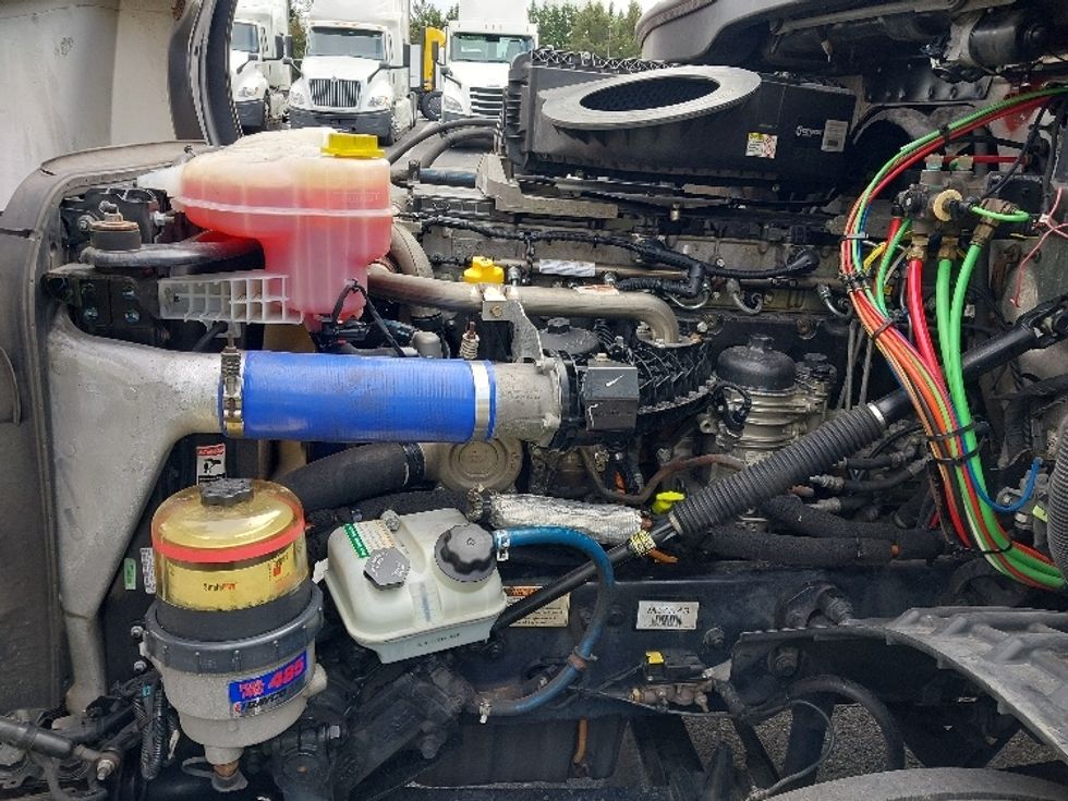 Day Cab Tractor-Heavy Duty Tractors-Freightliner-2020-T12664ST-Harrisburg-PA-776,452\n\t\tmiles-$ 30,750 - Image 16