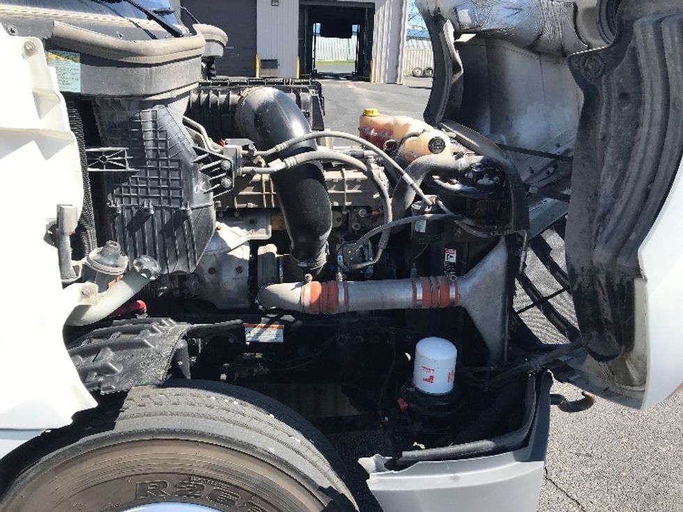 Day Cab Tractor-Heavy Duty Tractors-Freightliner-2020-T12664ST-Harrisonburg-VA-256,509\n\t\tmiles-$ 53,750 - Image 15