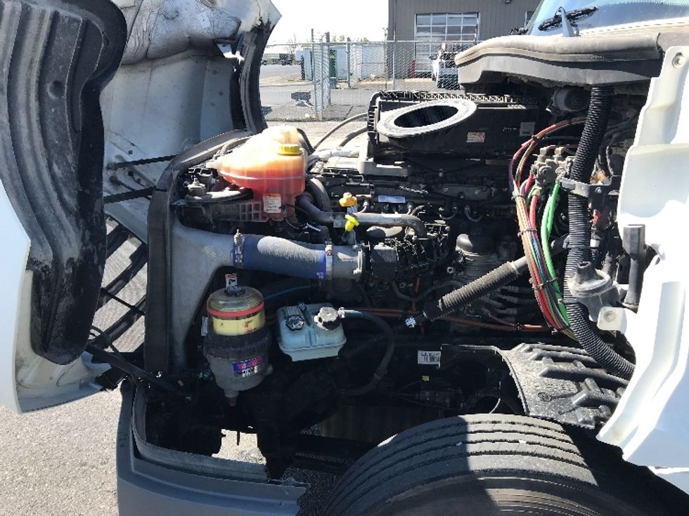 Day Cab Tractor-Heavy Duty Tractors-Freightliner-2020-T12664ST-Harrisonburg-VA-256,509\n\t\tmiles-$ 53,750 - Image 16