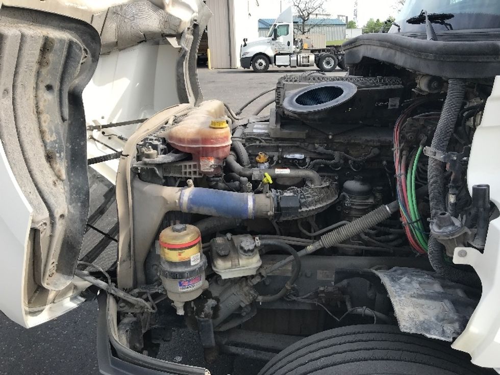 Day Cab Tractor-Heavy Duty Tractors-Freightliner-2020-T12664ST-Harrisonburg-VA-263,415\n\t\tmiles-$ 59,500 - Image 16