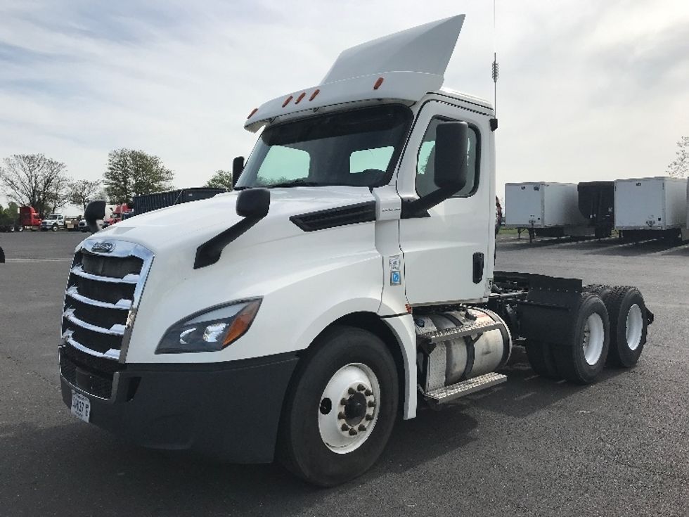 Day Cab Tractor-Heavy Duty Tractors-Freightliner-2020-T12664ST-Harrisonburg-VA-263,415\n\t\tmiles-$ 59,500 - Image 3