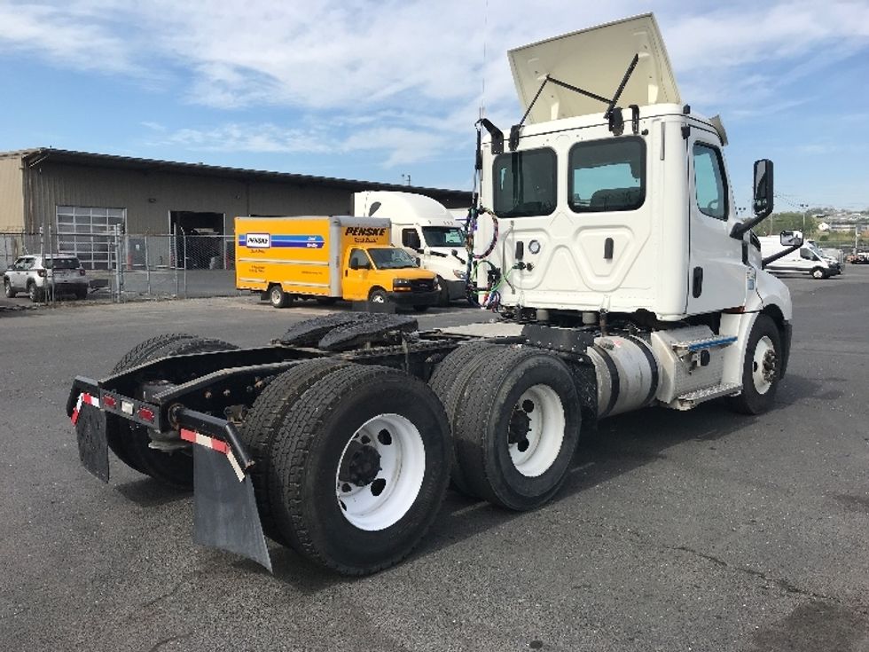Day Cab Tractor-Heavy Duty Tractors-Freightliner-2020-T12664ST-Harrisonburg-VA-263,415\n\t\tmiles-$ 59,500 - Image 7