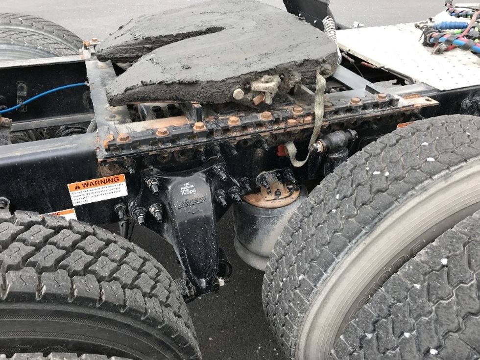 Day Cab Tractor-Heavy Duty Tractors-Freightliner-2020-T12664ST-Harrisonburg-VA-276,006\n\t\tmiles-$ 58,750 - Image 18