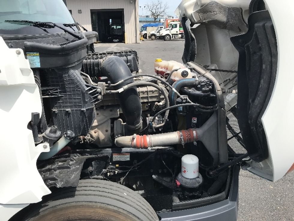 Day Cab Tractor-Heavy Duty Tractors-Freightliner-2020-T12664ST-Harrisonburg-VA-351,152\n\t\tmiles-$ 54,000 - Image 15