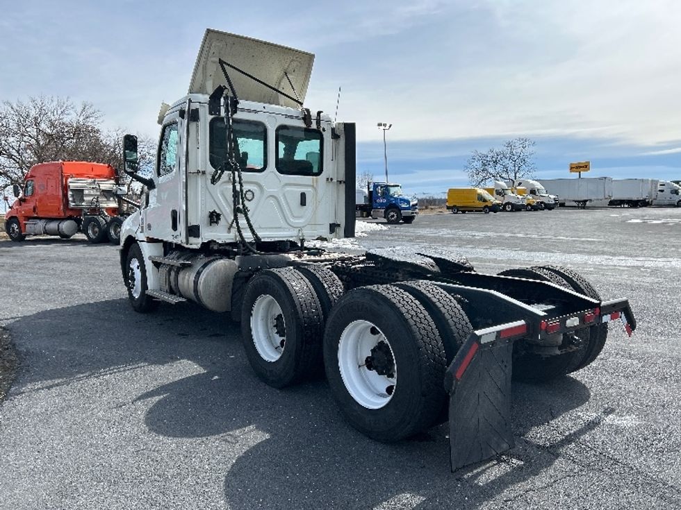 Day Cab Tractor-Heavy Duty Tractors-Freightliner-2020-T12664ST-Harrisonburg-VA-506,597\n\t\tmiles-$ 43,750 - Image 5