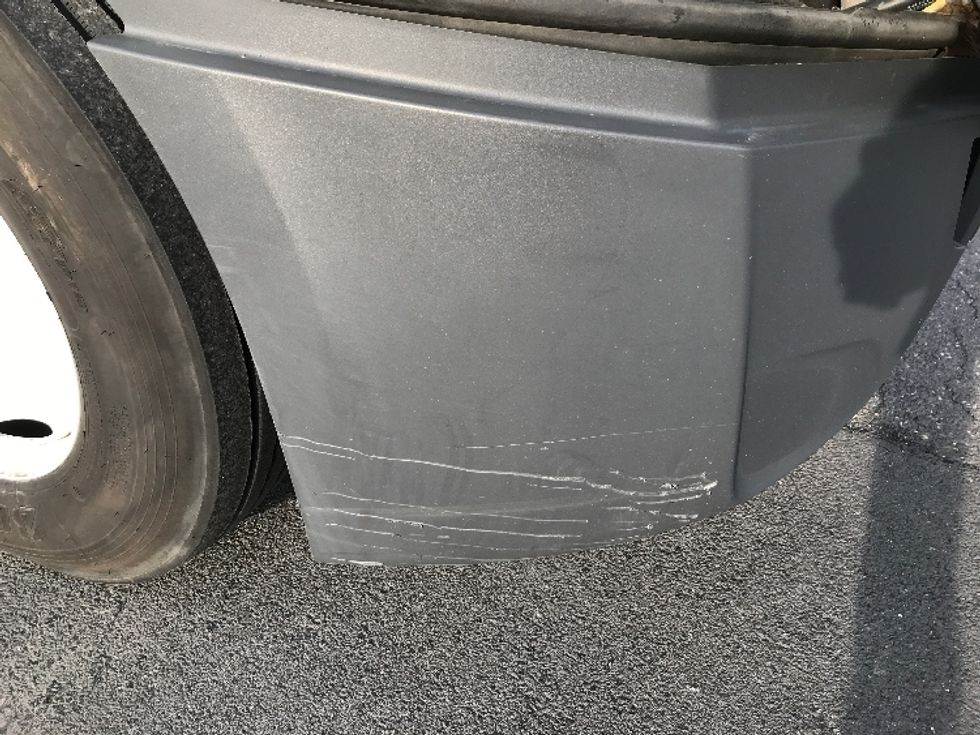 Day Cab Tractor-Heavy Duty Tractors-Freightliner-2020-T12664ST-Harrisonburg-VA-550,783\n\t\tmiles-$ 39,000 - Image 19