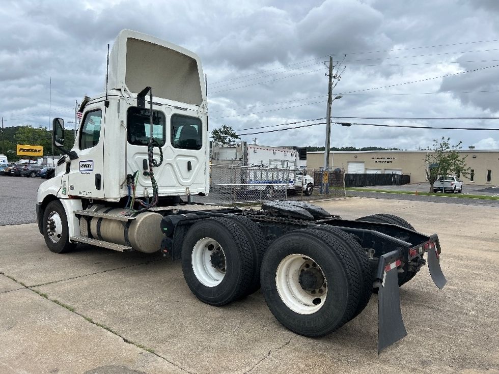 Day Cab Tractor-Heavy Duty Tractors-Freightliner-2020-T12664ST-Homewood-AL-420,102\n\t\tmiles-$ 43,750 - Image 5