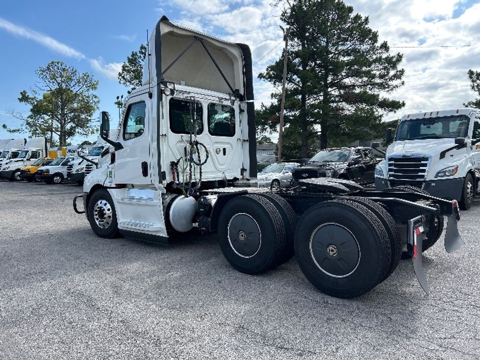 Day Cab Tractor-Heavy Duty Tractors-Freightliner-2020-T12664ST-Homewood-AL-524,371\n\t\tmiles-$ 41,250 - Image 7