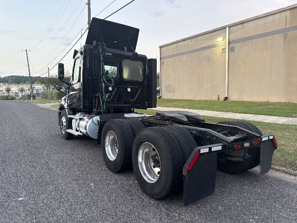 Day Cab Tractor-Heavy Duty Tractors-Freightliner-2020-T12664ST-Homewood-AL-544,687\n\t\tmiles-$ 39,500 - Image 5