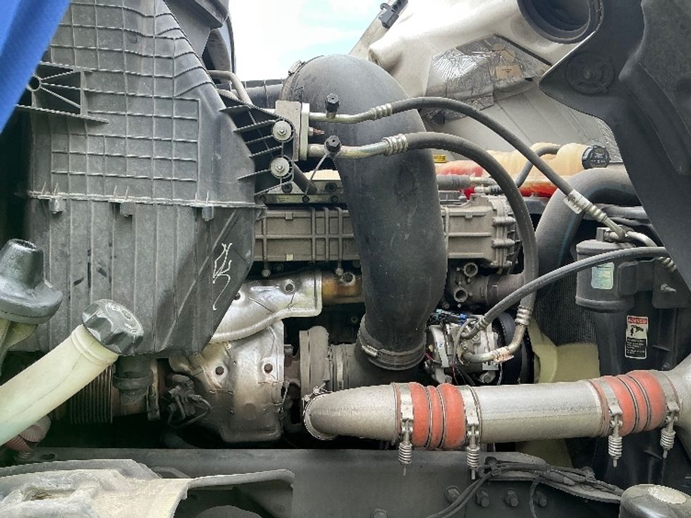 Day Cab Tractor-Heavy Duty Tractors-Freightliner-2020-T12664ST-Homewood-AL-569,696\n\t\tmiles-$ 40,750 - Image 15