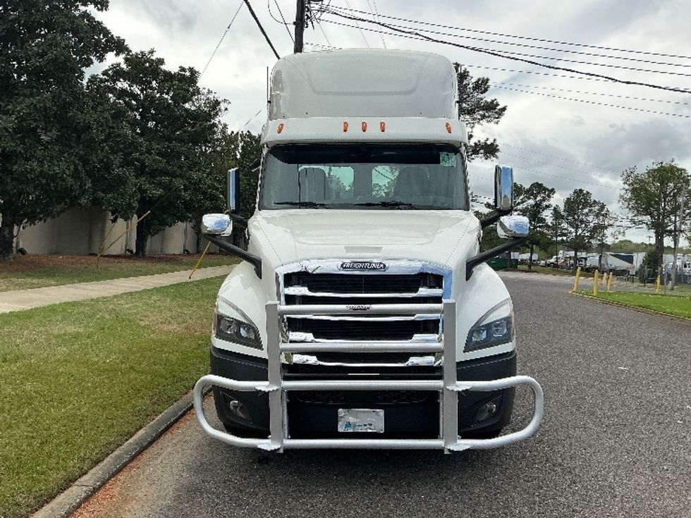 Day Cab Tractor-Heavy Duty Tractors-Freightliner-2020-T12664ST-Homewood-AL-569,696\n\t\tmiles-$ 40,750 - Image 2