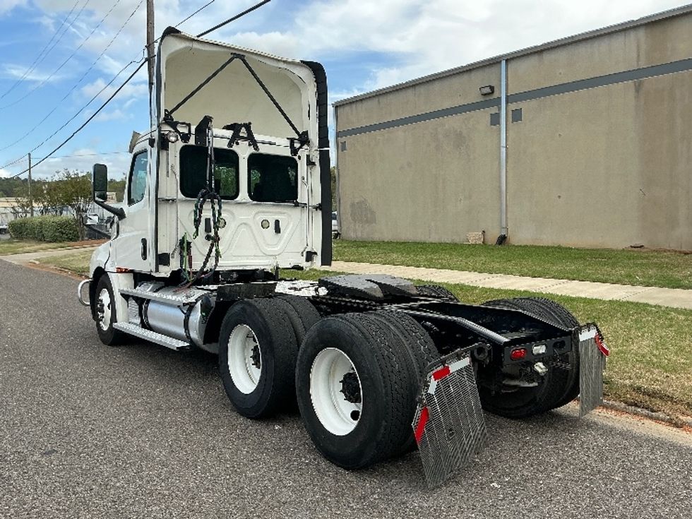 Day Cab Tractor-Heavy Duty Tractors-Freightliner-2020-T12664ST-Homewood-AL-569,696\n\t\tmiles-$ 40,750 - Image 5