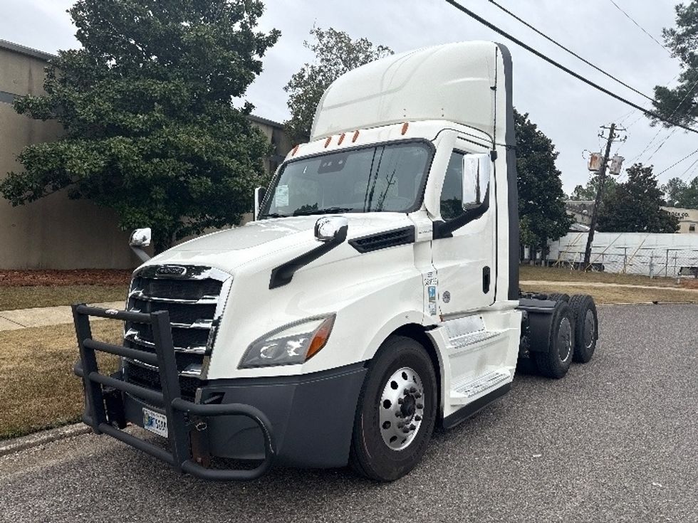 Day Cab Tractor-Heavy Duty Tractors-Freightliner-2020-T12664ST-Homewood-AL-603,910\n\t\tmiles-$ 36,000 - Image 3
