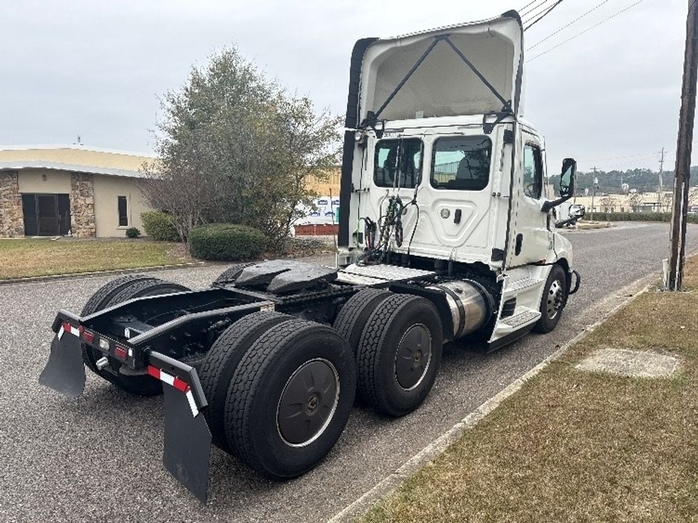 Day Cab Tractor-Heavy Duty Tractors-Freightliner-2020-T12664ST-Homewood-AL-603,910\n\t\tmiles-$ 36,000 - Image 7