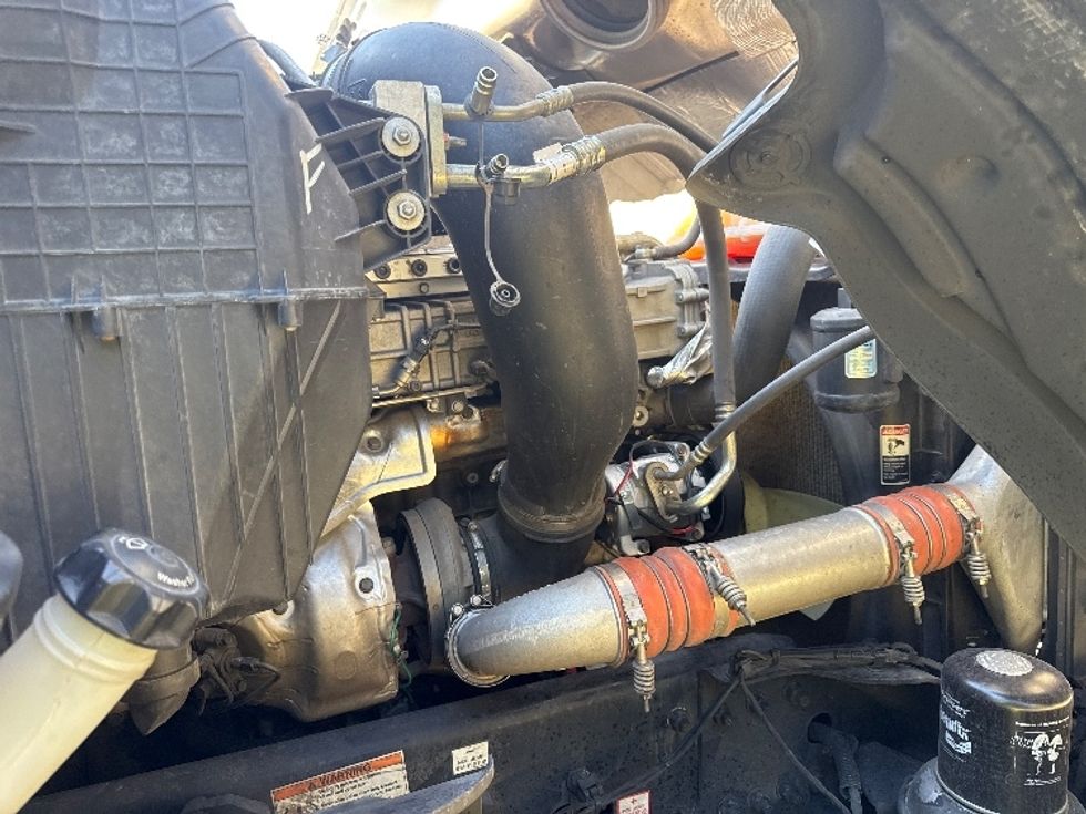 Day Cab Tractor-Heavy Duty Tractors-Freightliner-2020-T12664ST-Homewood-AL-606,184\n\t\tmiles-$ 36,000 - Image 15