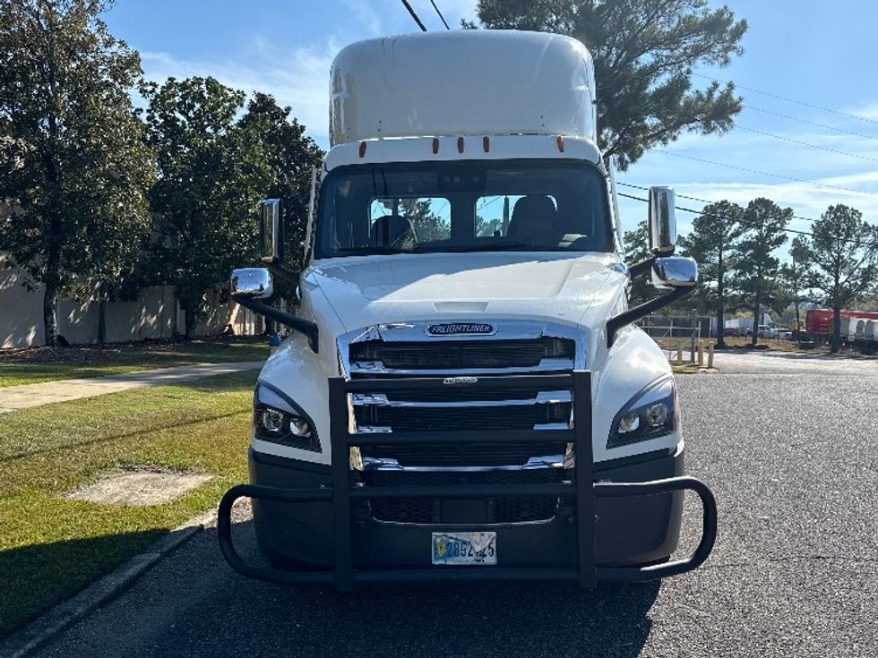 Day Cab Tractor-Heavy Duty Tractors-Freightliner-2020-T12664ST-Homewood-AL-606,184\n\t\tmiles-$ 36,000 - Image 2