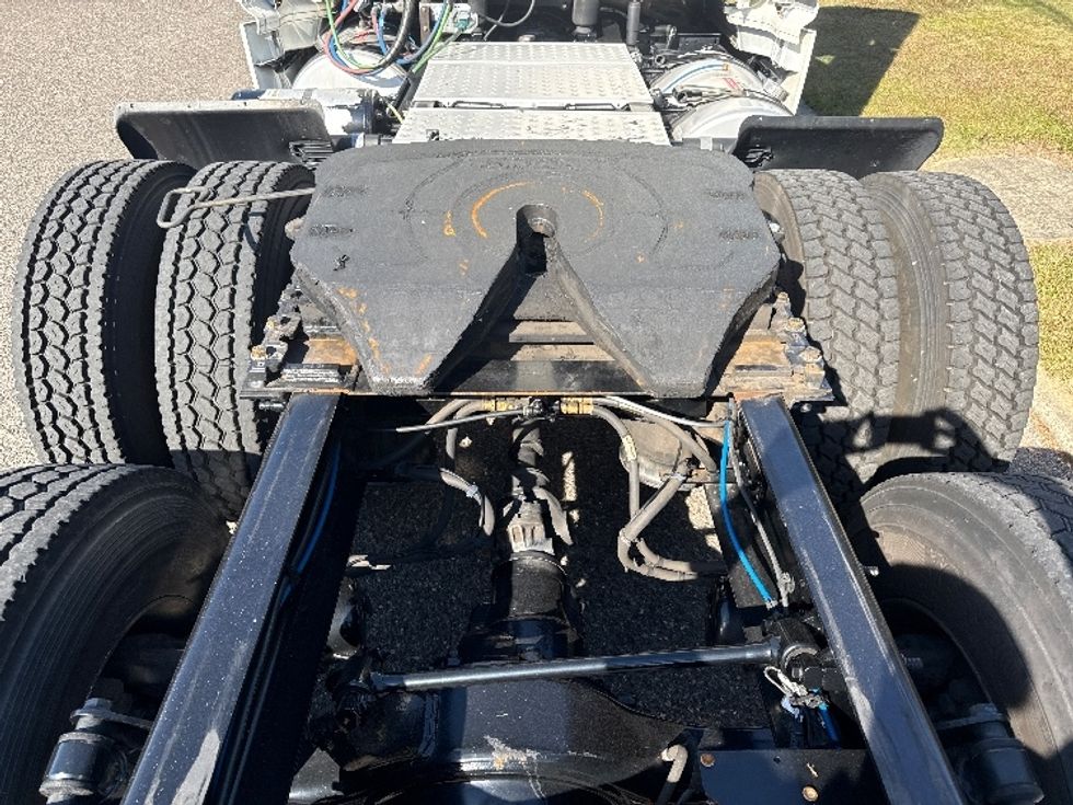 Day Cab Tractor-Heavy Duty Tractors-Freightliner-2020-T12664ST-Homewood-AL-606,184\n\t\tmiles-$ 36,000 - Image 6