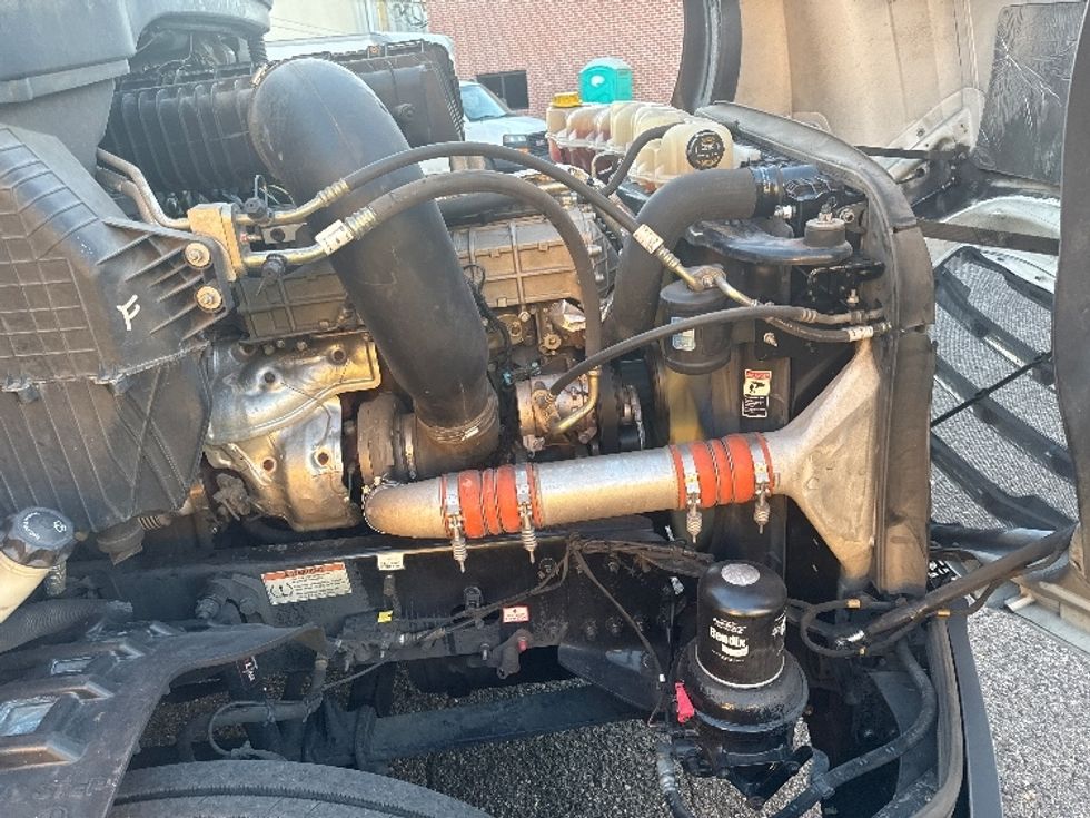 Day Cab Tractor-Heavy Duty Tractors-Freightliner-2020-T12664ST-Homewood-AL-613,049\n\t\tmiles-$ 35,000 - Image 15