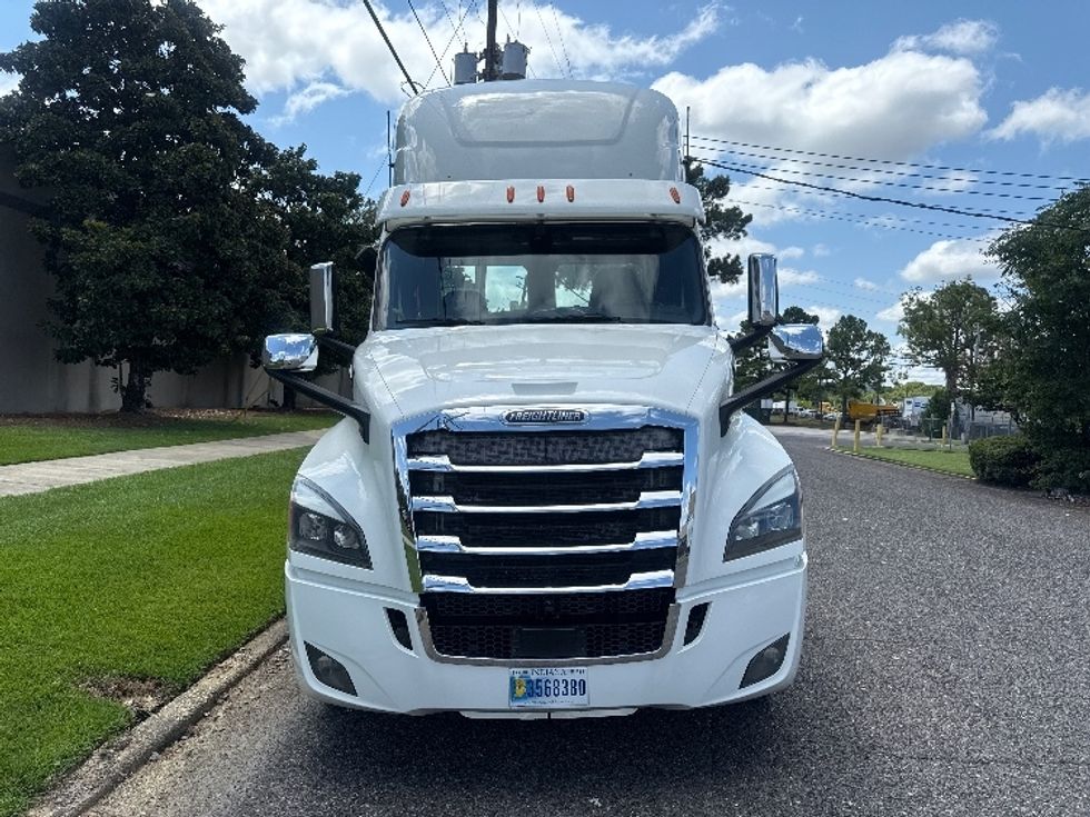 Day Cab Tractor-Heavy Duty Tractors-Freightliner-2020-T12664ST-Homewood-AL-674,954\n\t\tmiles-$ 31,250 - Image 2