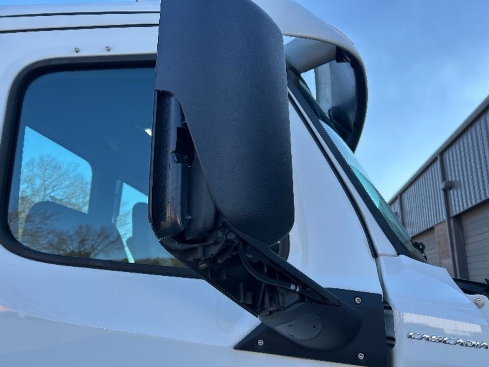 Day Cab Tractor-Heavy Duty Tractors-Freightliner-2020-T12664ST-Hot Springs-AR-295,869\n\t\tmiles-$ 59,500 - Image 17