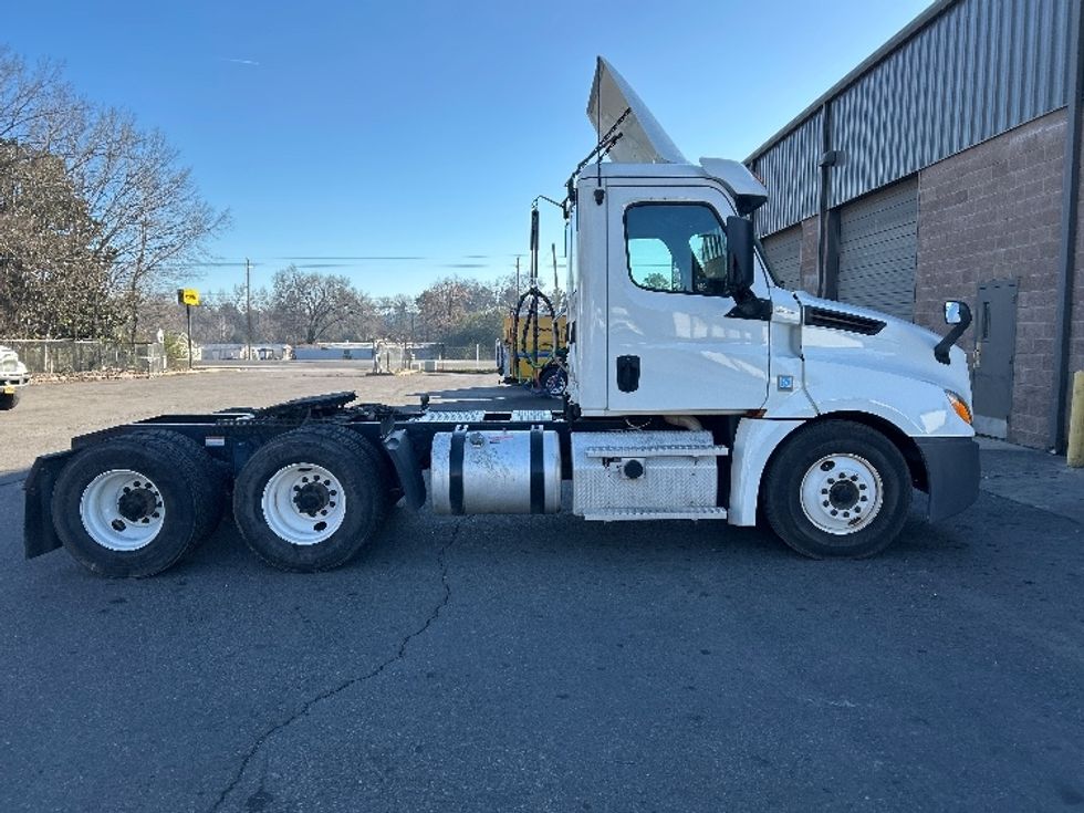 Day Cab Tractor-Heavy Duty Tractors-Freightliner-2020-T12664ST-Hot Springs-AR-295,869\n\t\tmiles-$ 59,500 - Image 8