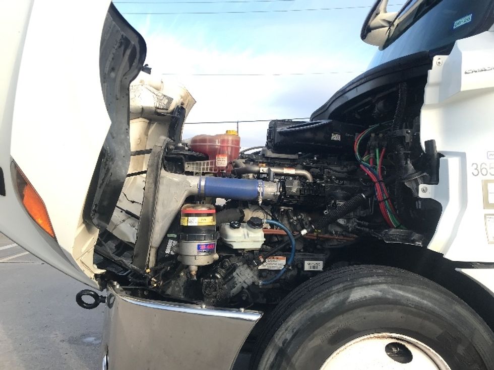 Day Cab Tractor-Heavy Duty Tractors-Freightliner-2020-T12664ST-Houston-TX-209,737\n\t\tmiles-$ 65,000 - Image 16