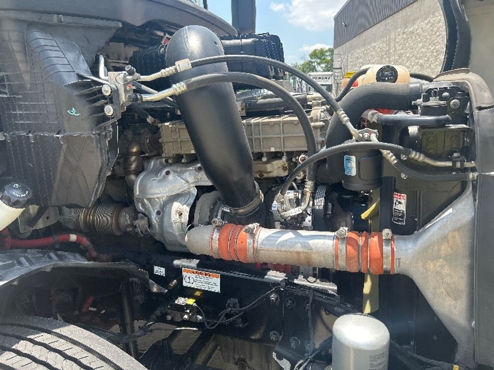 Day Cab Tractor-Heavy Duty Tractors-Freightliner-2020-T12664ST-Houston-TX-245,030\n\t\tmiles-$ 65,500 - Image 15