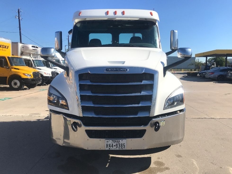 Day Cab Tractor-Heavy Duty Tractors-Freightliner-2020-T12664ST-Houston-TX-252,119\n\t\tmiles-$ 61,500 - Image 2