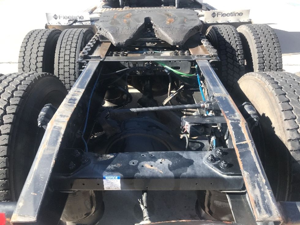 Day Cab Tractor-Heavy Duty Tractors-Freightliner-2020-T12664ST-Houston-TX-252,119\n\t\tmiles-$ 61,500 - Image 6