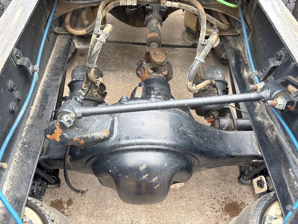 Day Cab Tractor-Heavy Duty Tractors-Freightliner-2020-T12664ST-Houston-TX-268,131\n\t\tmiles-$ 70,000 - Image 6