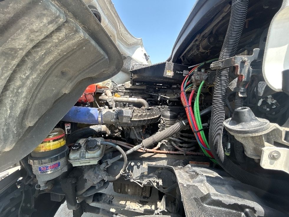 Day Cab Tractor-Heavy Duty Tractors-Freightliner-2020-T12664ST-Houston-TX-730,034\n\t\tmiles-$ 13,000 - Image 16