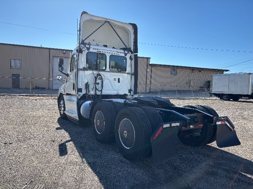 Day Cab Tractor-Heavy Duty Tractors-Freightliner-2020-T12664ST-Hueytown-AL-605,441\n\t\tmiles-$ 36,000 - Image 5