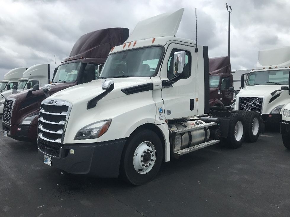 Day Cab Tractor-Heavy Duty Tractors-Freightliner-2020-T12664ST-Indianapolis-IN-271,246\n\t\tmiles-$ 55,250 - Image 3