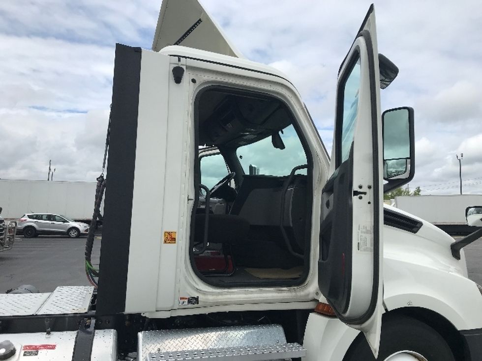 Day Cab Tractor-Heavy Duty Tractors-Freightliner-2020-T12664ST-Indianapolis-IN-312,912\n\t\tmiles-$ 52,500 - Image 14