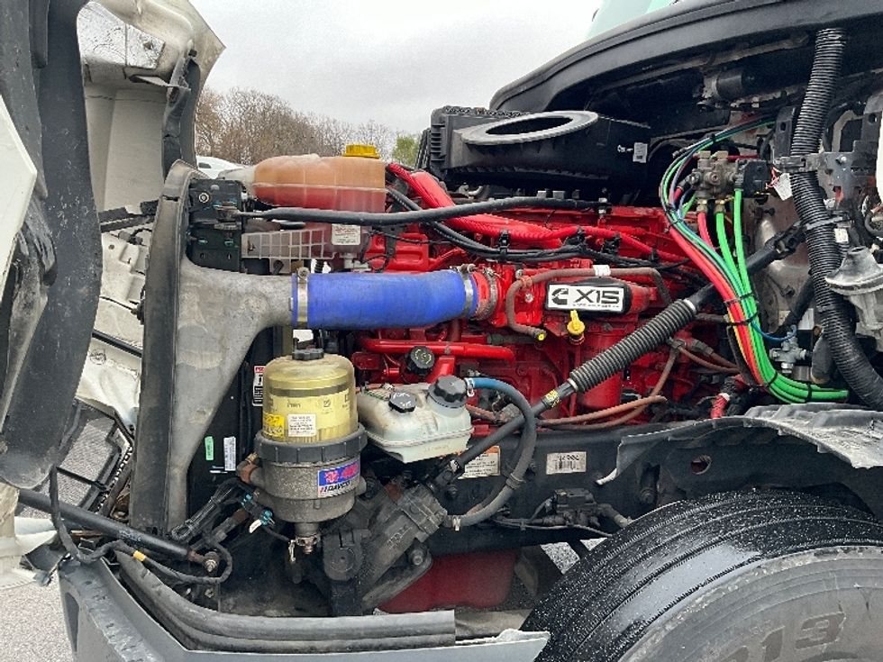 Day Cab Tractor-Heavy Duty Tractors-Freightliner-2020-T12664ST-Indianapolis-IN-325,014\n\t\tmiles-$ 68,500 - Image 16