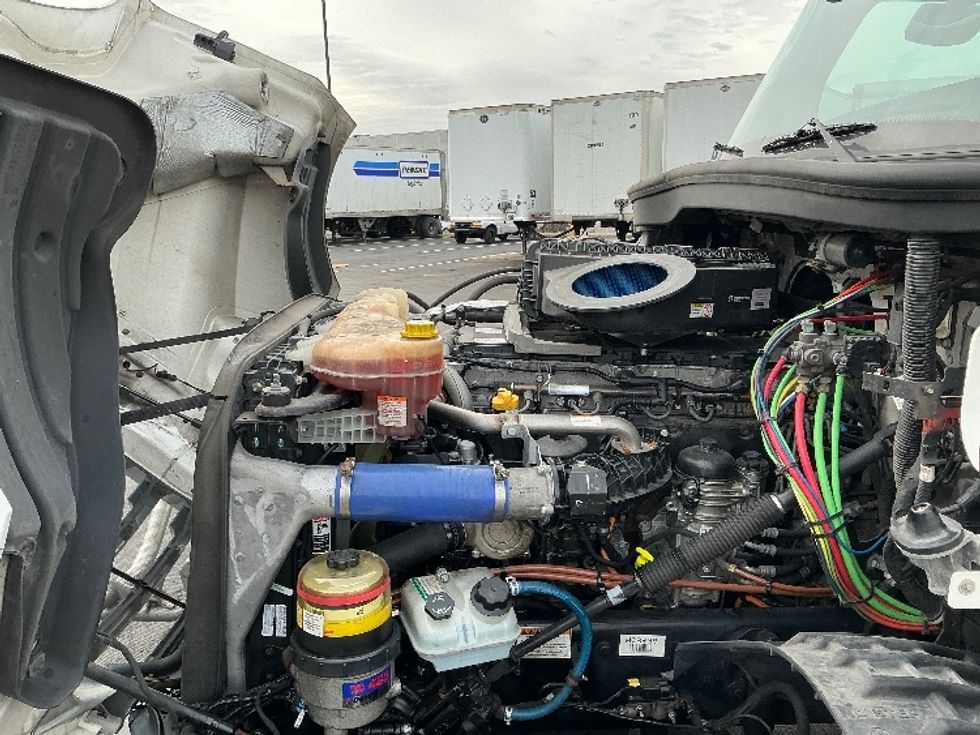 Day Cab Tractor-Heavy Duty Tractors-Freightliner-2020-T12664ST-Indianapolis-IN-565,589\n\t\tmiles-$ 36,750 - Image 16