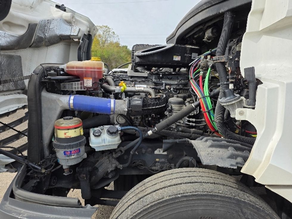 Day Cab Tractor-Heavy Duty Tractors-Freightliner-2020-T12664ST-Jackson-MI-248,797\n\t\tmiles-$ 55,000 - Image 16