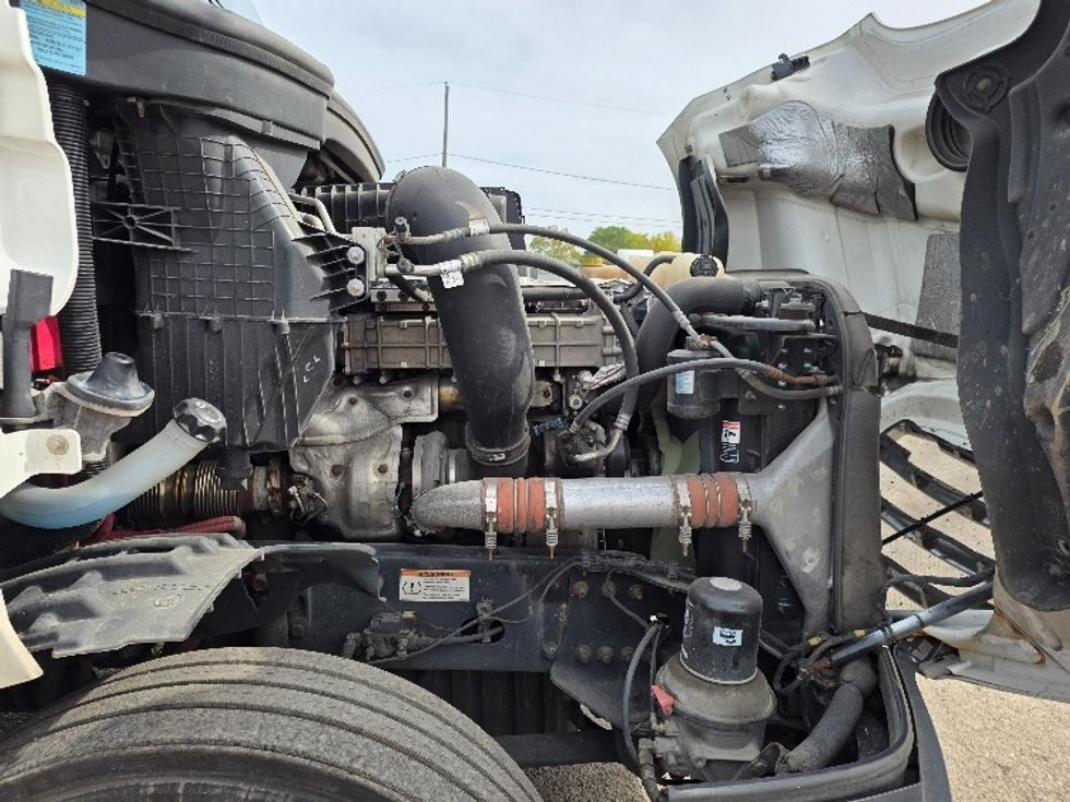 Day Cab Tractor-Heavy Duty Tractors-Freightliner-2020-T12664ST-Jackson-MI-296,410\n\t\tmiles-$ 52,750 - Image 16